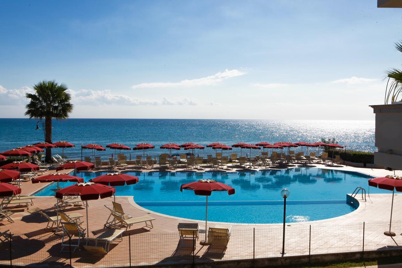 Club Esse Costa Dello Jonio Hotel มานดาโตริชโช มารีนา ภายนอก รูปภาพ
