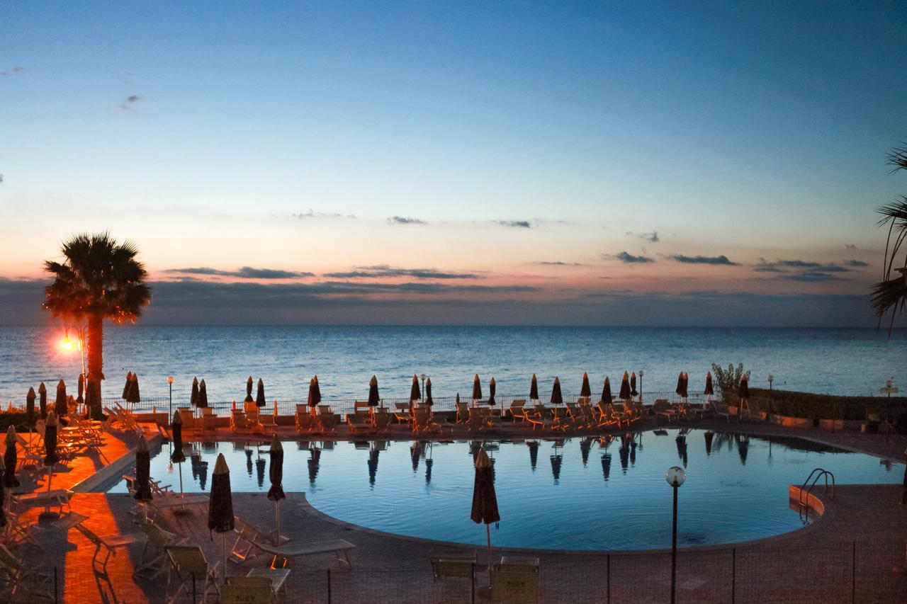 Club Esse Costa Dello Jonio Hotel มานดาโตริชโช มารีนา ภายนอก รูปภาพ