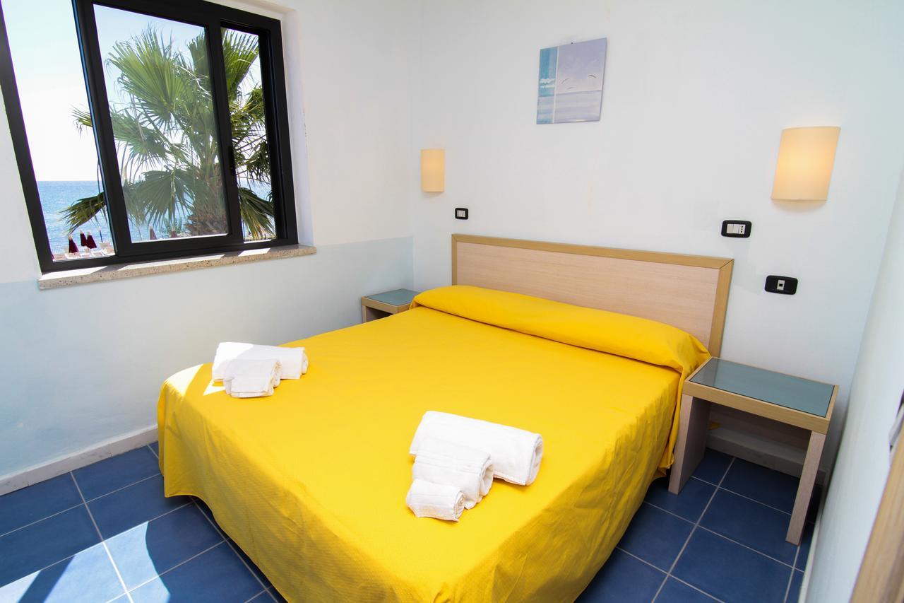 Club Esse Costa Dello Jonio Hotel มานดาโตริชโช มารีนา ภายนอก รูปภาพ