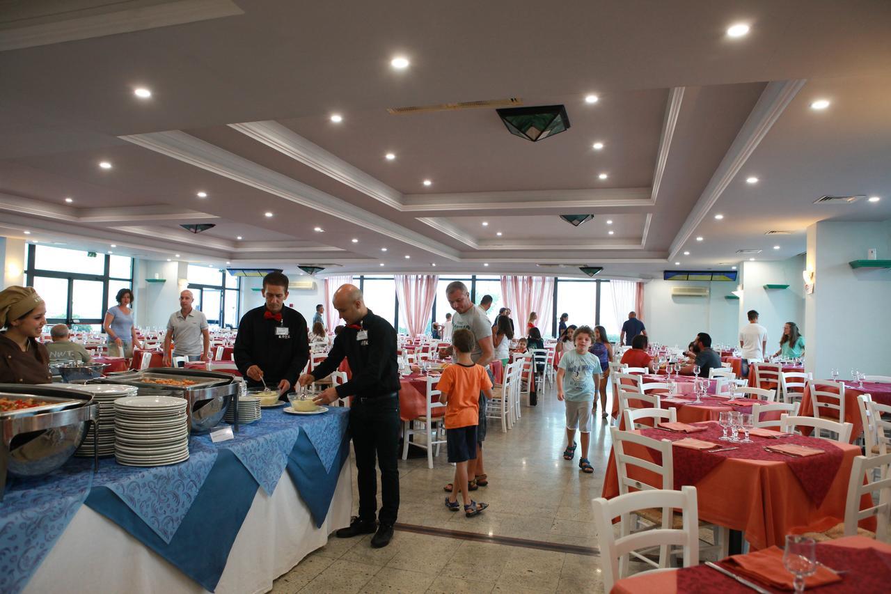 Club Esse Costa Dello Jonio Hotel มานดาโตริชโช มารีนา ภายนอก รูปภาพ