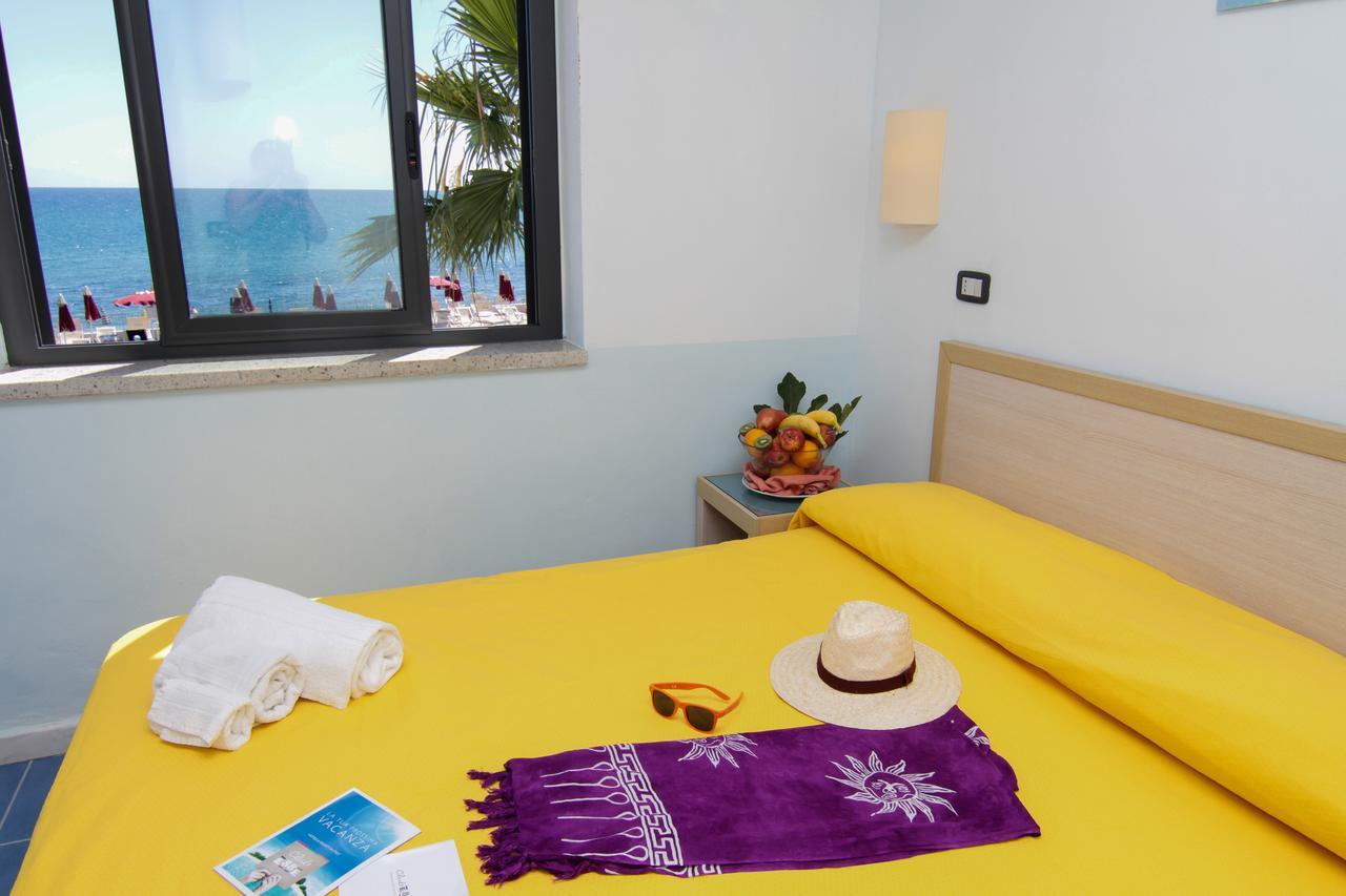 Club Esse Costa Dello Jonio Hotel มานดาโตริชโช มารีนา ภายนอก รูปภาพ