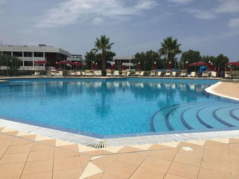 Club Esse Costa Dello Jonio Hotel มานดาโตริชโช มารีนา ภายนอก รูปภาพ