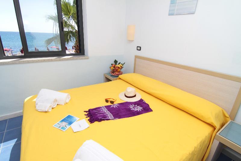 Club Esse Costa Dello Jonio Hotel มานดาโตริชโช มารีนา ภายนอก รูปภาพ